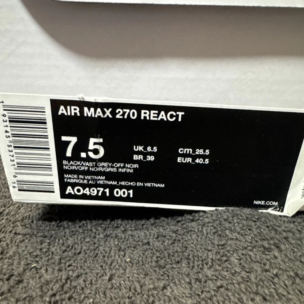 Nike Air Max 270 React Kids Size 13 Black Vast Grey AO4971-001 size 7.5 men - Picture 9 of 10